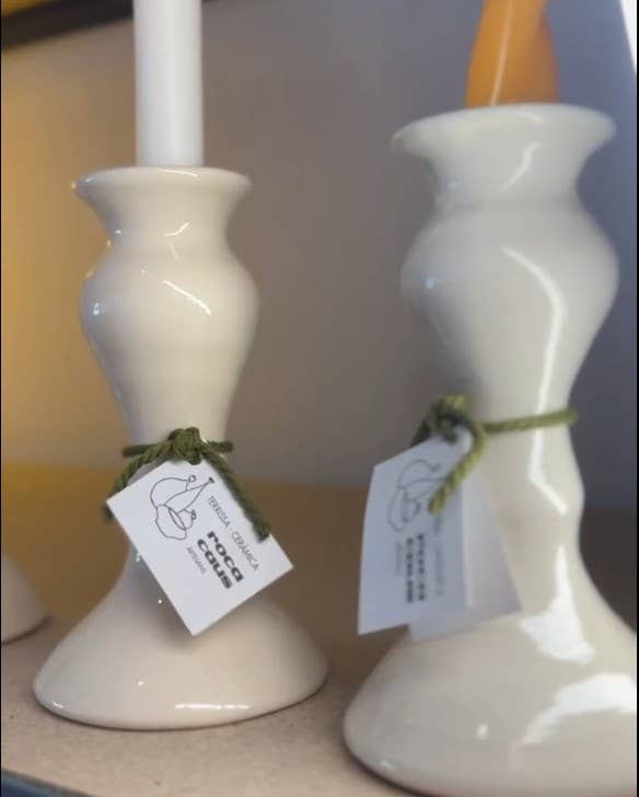 Traditionele kandelaar – terracotta & wit
