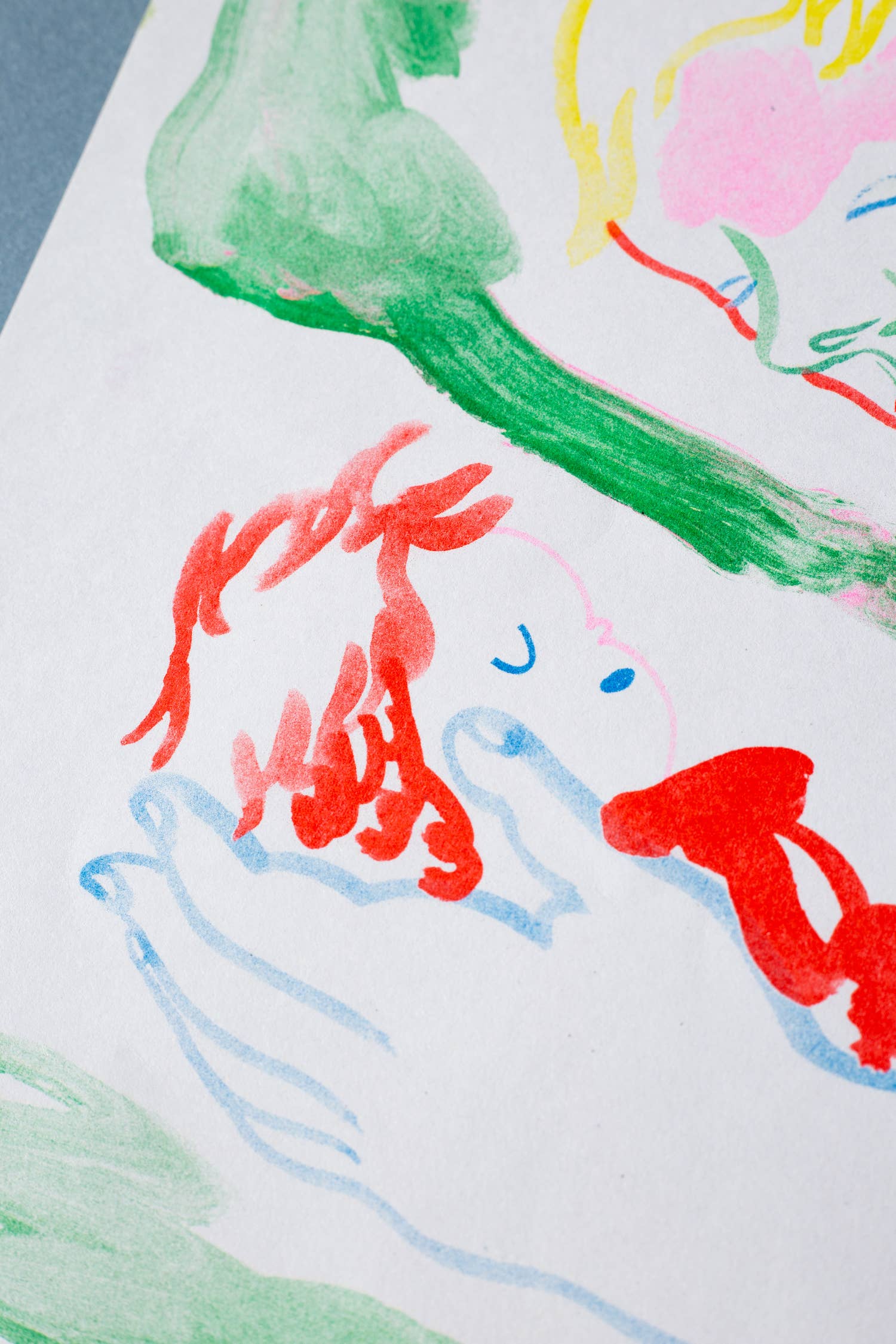 Poster Ponyo uit de Miyazaki-collectie aan de muur, sfeerbeeld