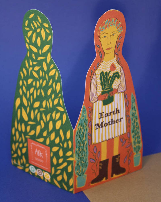 Aardse wenskaart in de vorm van een moeder