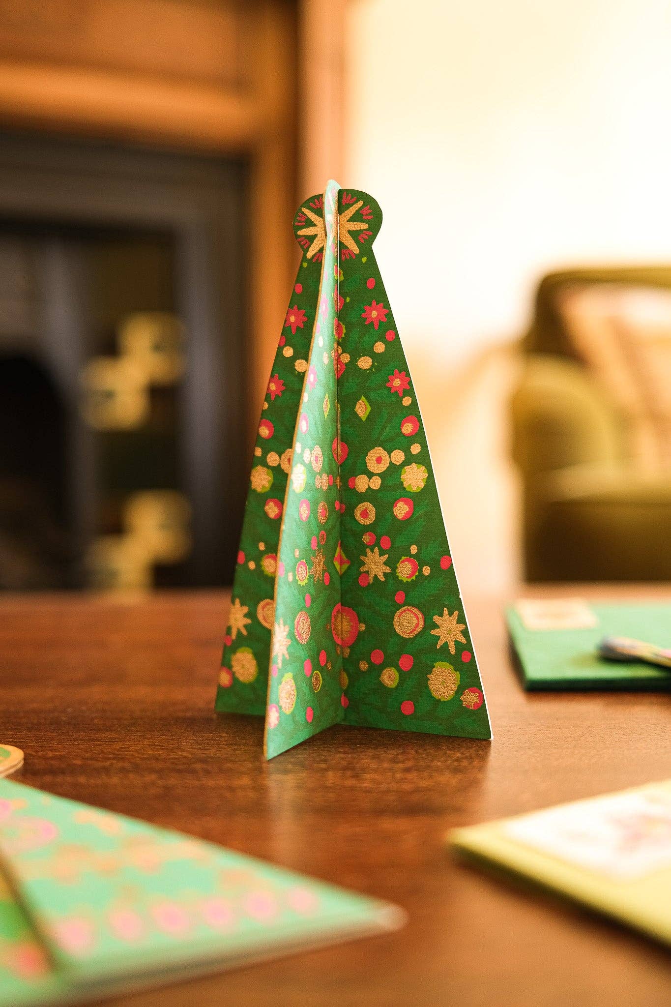 Ornament boom pop-up kerstkaart met gouden accenten uit Jaipur