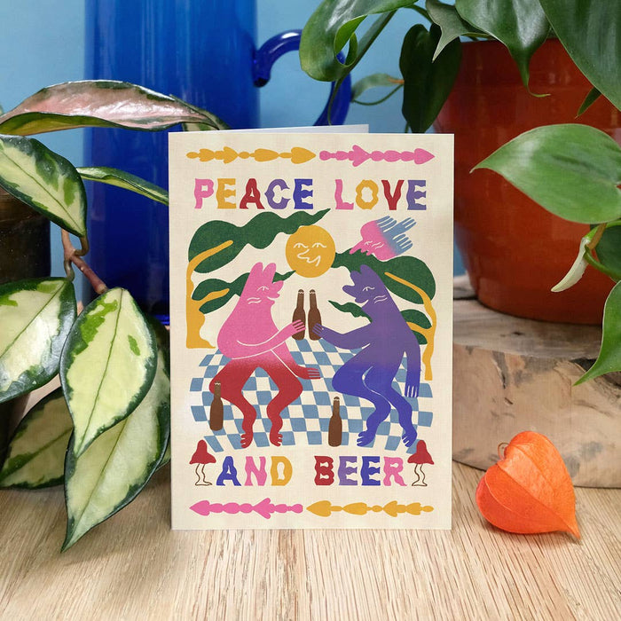 Peace, Love & Beer wenskaart