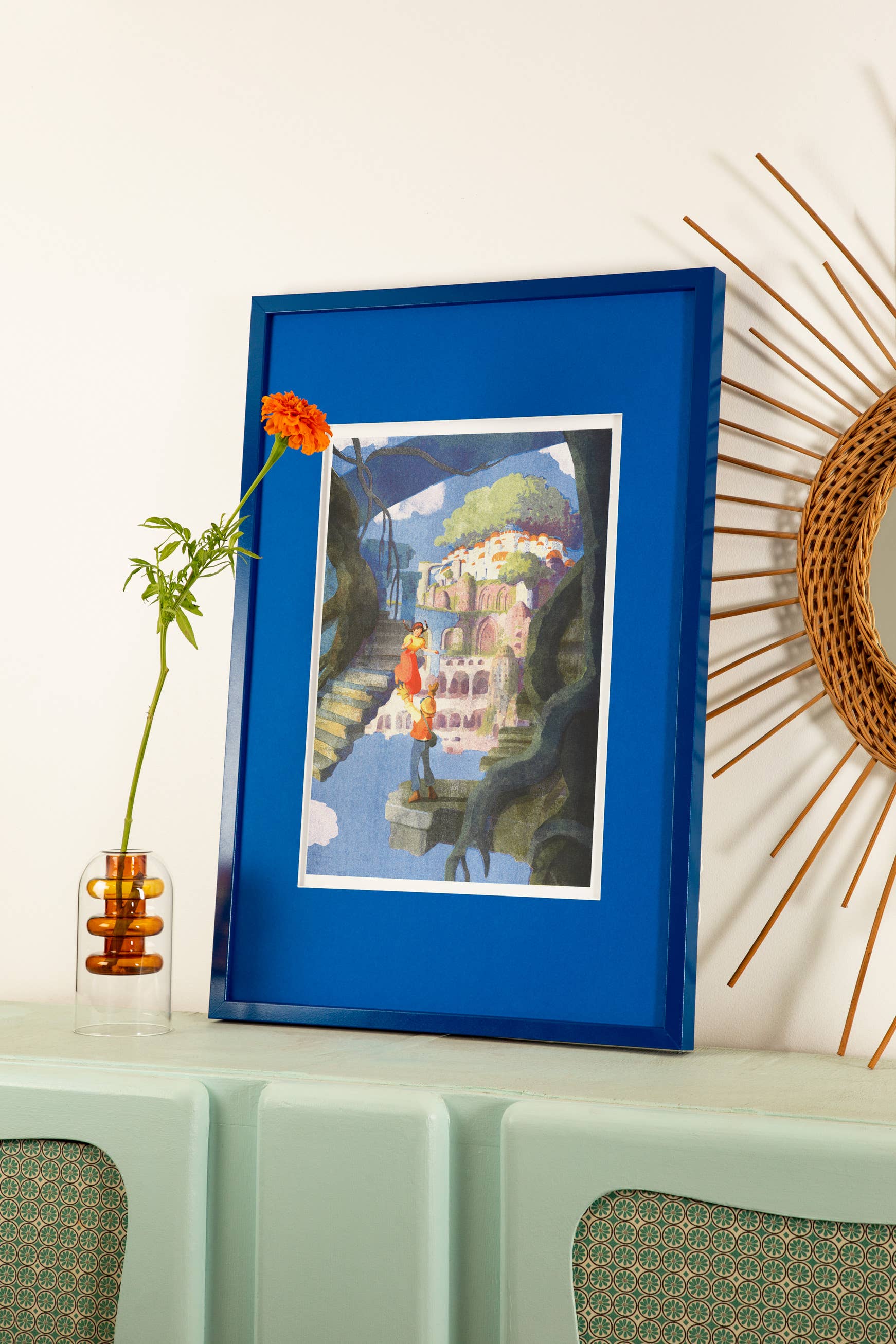 Poster Castle in the Sky uit de Miyazaki-collectie aan de muur, sfeerbeeld
