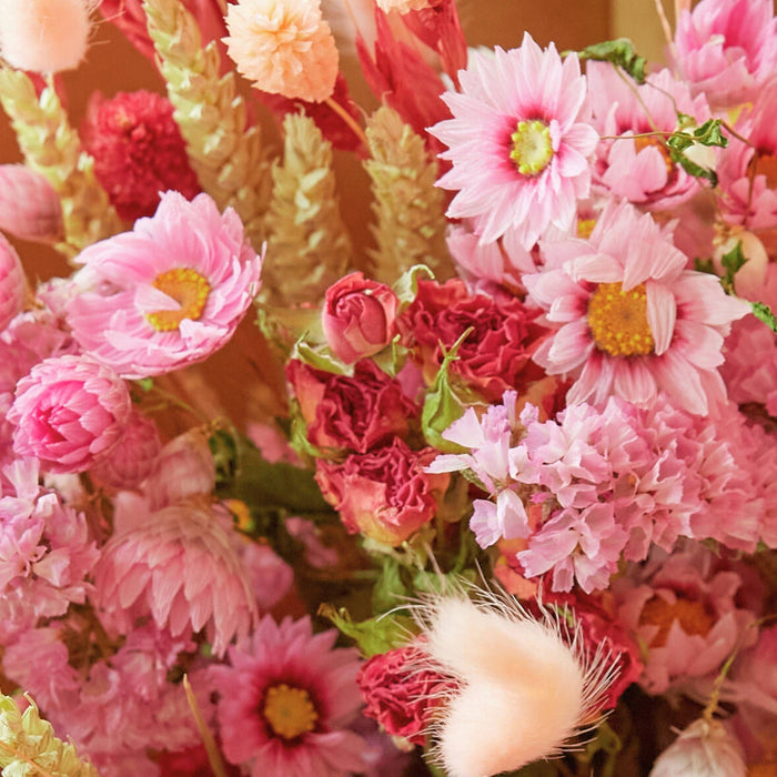 Dried Flowers - Classic Bouquet - Sweet Embrace