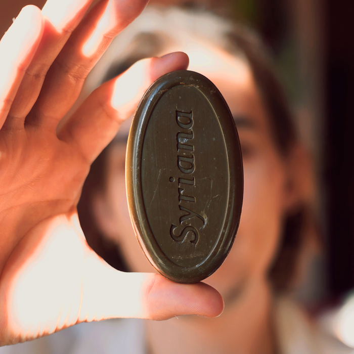 Aleppo-zeep geparfumeerd met Damastroos, Zwarte Musk, Oudh-Amber