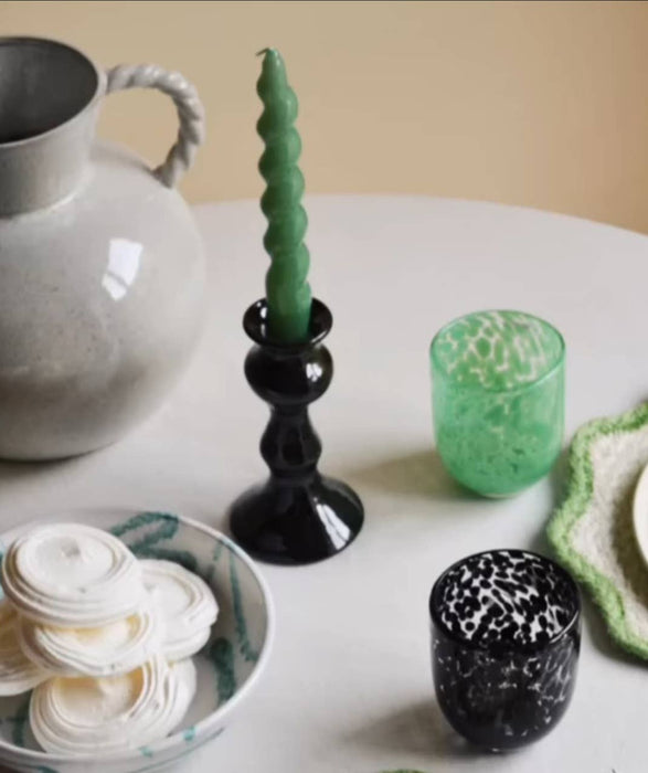 Traditionele kandelaar.