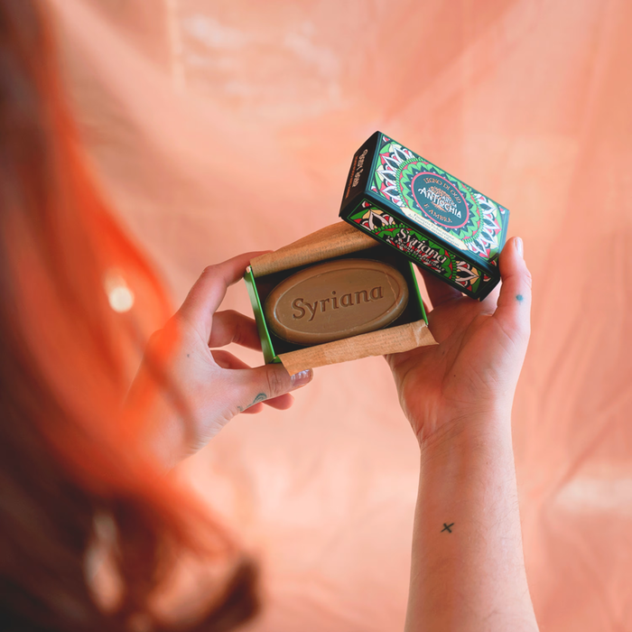 Aleppo-zeep geparfumeerd met Damastroos, Zwarte Musk, Oudh-Amber