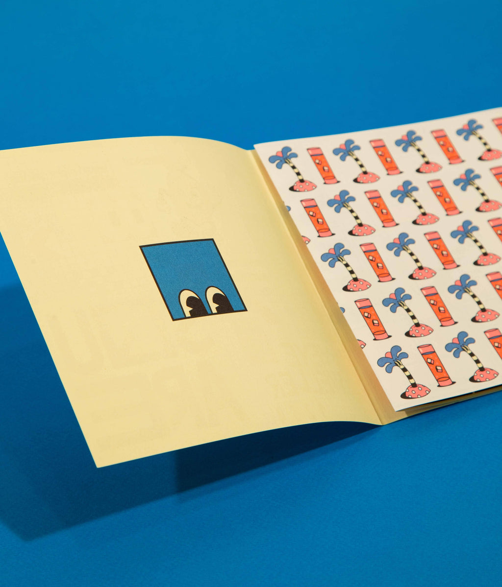 SQUARE² etui Yeye Weller, geopend met ruimte voor pennen