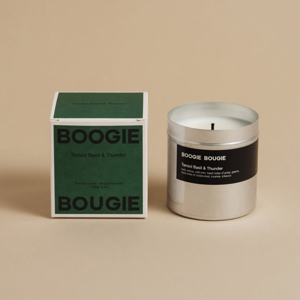 Boogie Bougie Tamed Basil & Thunder, chroom geurkaars 250 g met doos, beige studio