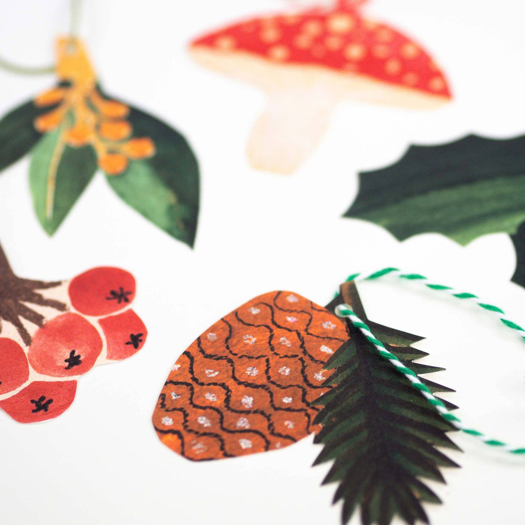Feestelijke cadeaulabels met biologisch afbreekbare touwtjes