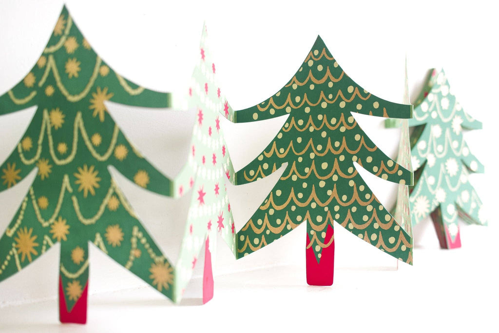 Close-up van een kerstboomvorm uit de slinger