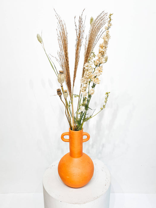 Terracotta vase D14 H24 - dried flowers only