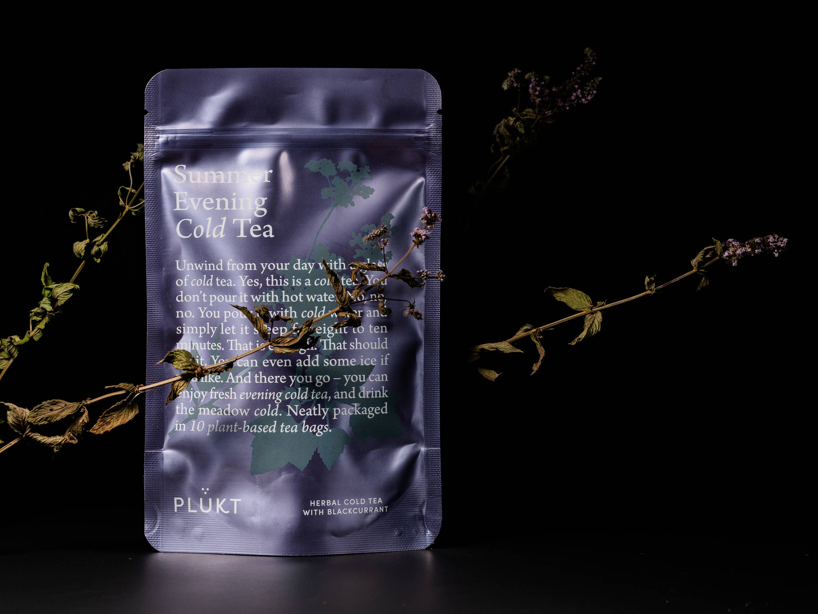 Cold brew theezakje voor in een waterfles