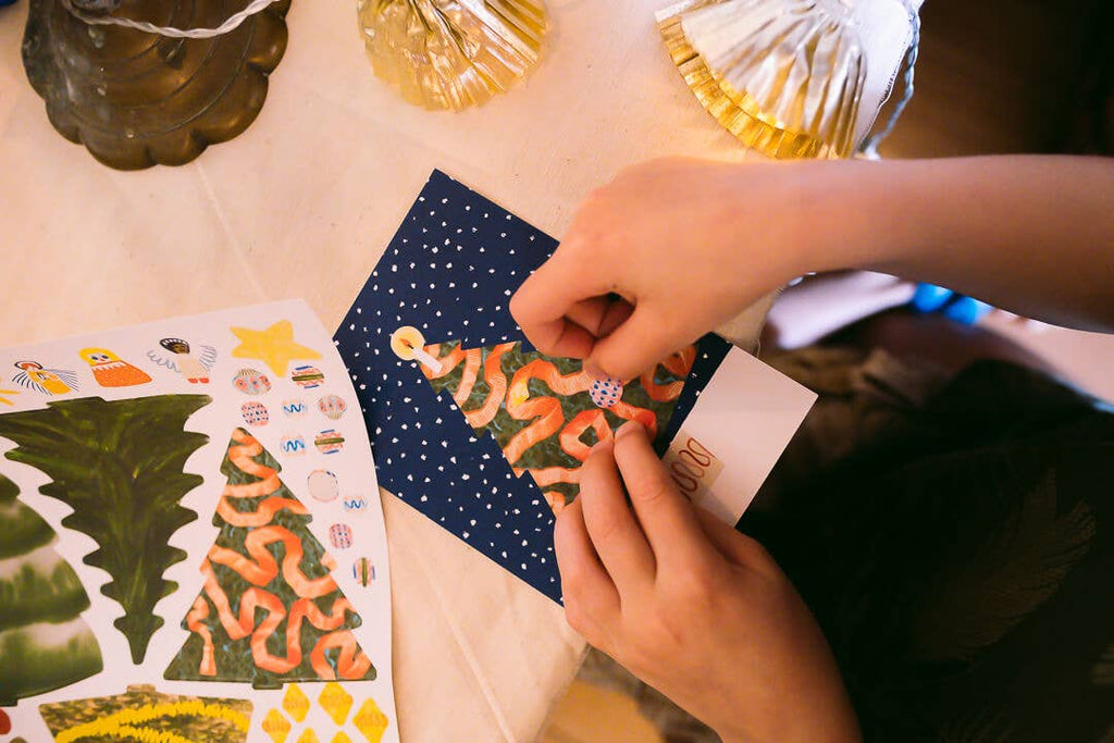Zelfgemaakte kerstkaarten uit de Hadley knutselset