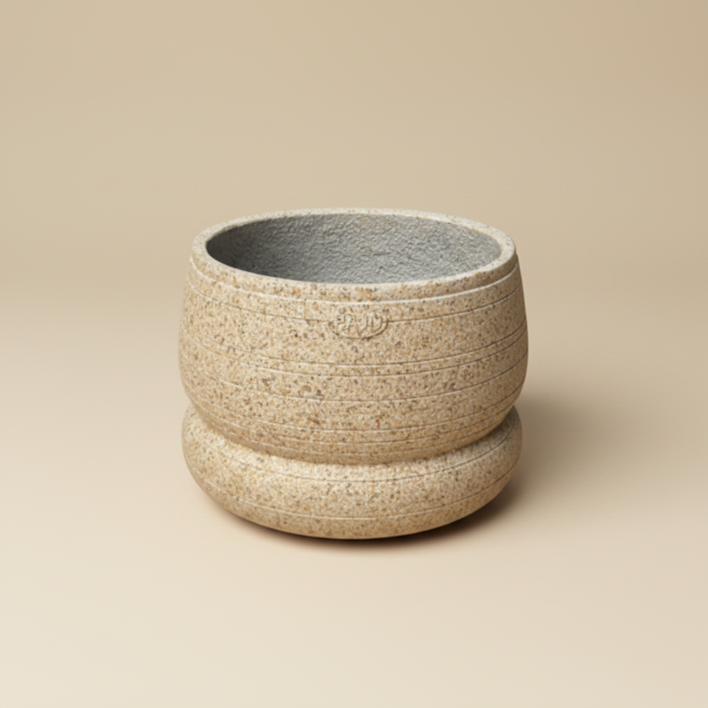 Zandkleurige ribbed pot
